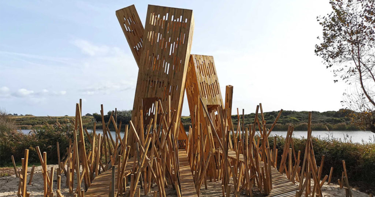 Derrière les barreaux...